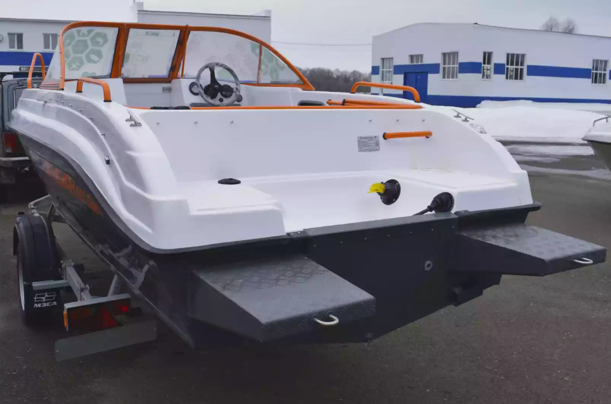 Комбинированный катер Neman-500 Open в Нижнем Новгороде