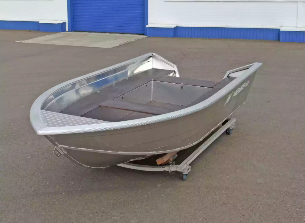 Алюминиевая лодка  Неман-420 в Нижнем Новгороде