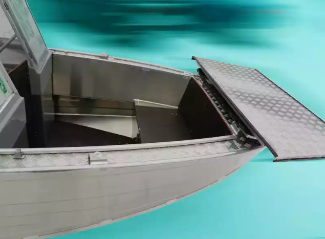 Алюминиевый катер Wyatboat-430T DCM Трансформер в Нижнем Новгороде Алюминиевый катер Wyatboat-430T DCM Трансформер в Нижнем Новгороде