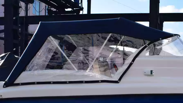 Стеклопластиковый катер Neman-550 с каютой в Нижнем Новгороде