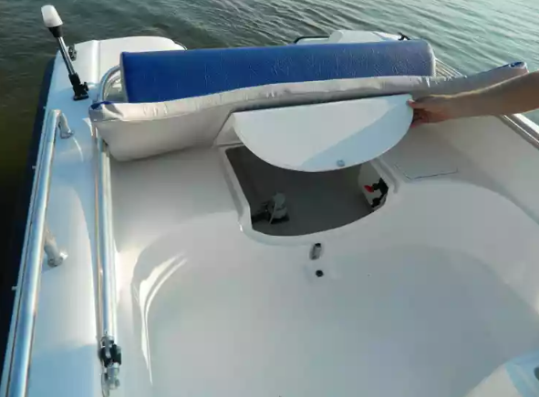 Стеклопластиковый катер Wyatboat-430 M (тримаран) в Нижнем Новгороде