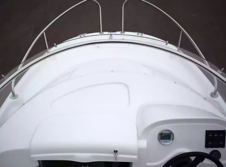 Стеклопластиковый катер Neman-530 с каютой в Нижнем Новгороде