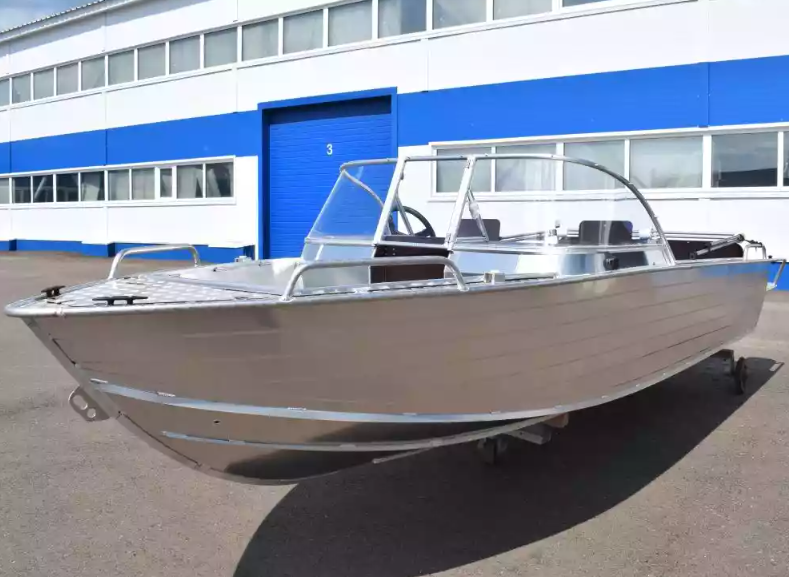 Алюминиевый катер WYATBOAT-550 DCM в Нижнем Новгороде