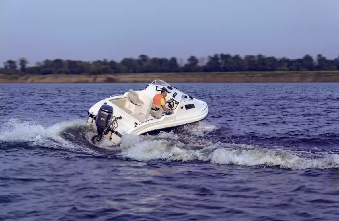 Стеклопластиковый катер Neman-500 в Нижнем Новгороде