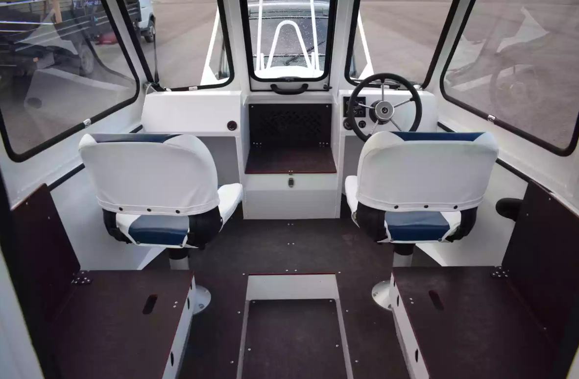 Алюминиевый катер Неман-500 (закрытая рубка) в Нижнем Новгороде