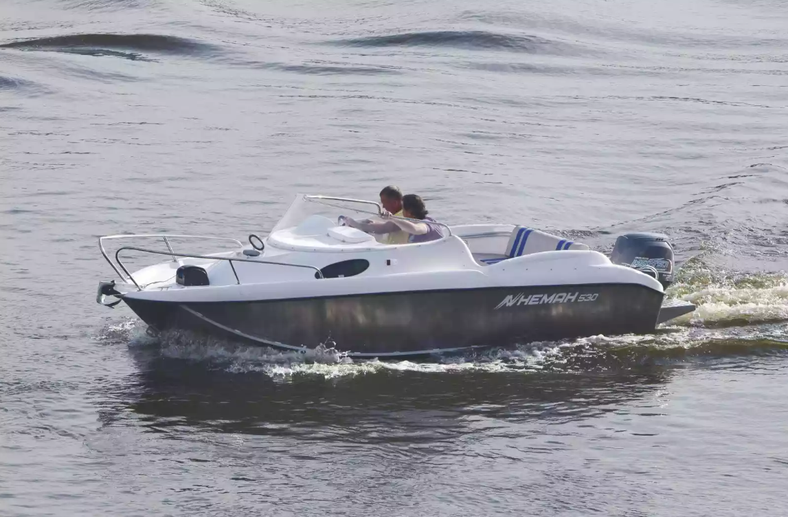 Комбинированный катер Neman-530 с каютой в Нижнем Новгороде