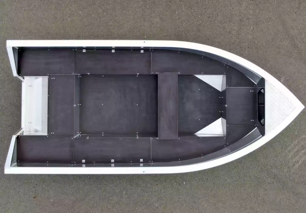 Алюминиевая лодка  Неман-420 в Нижнем Новгороде