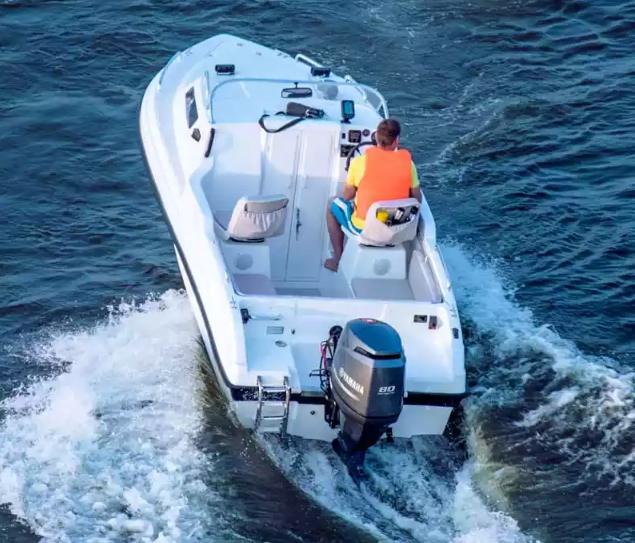 Стеклопластиковый катер Neman-500 в Нижнем Новгороде