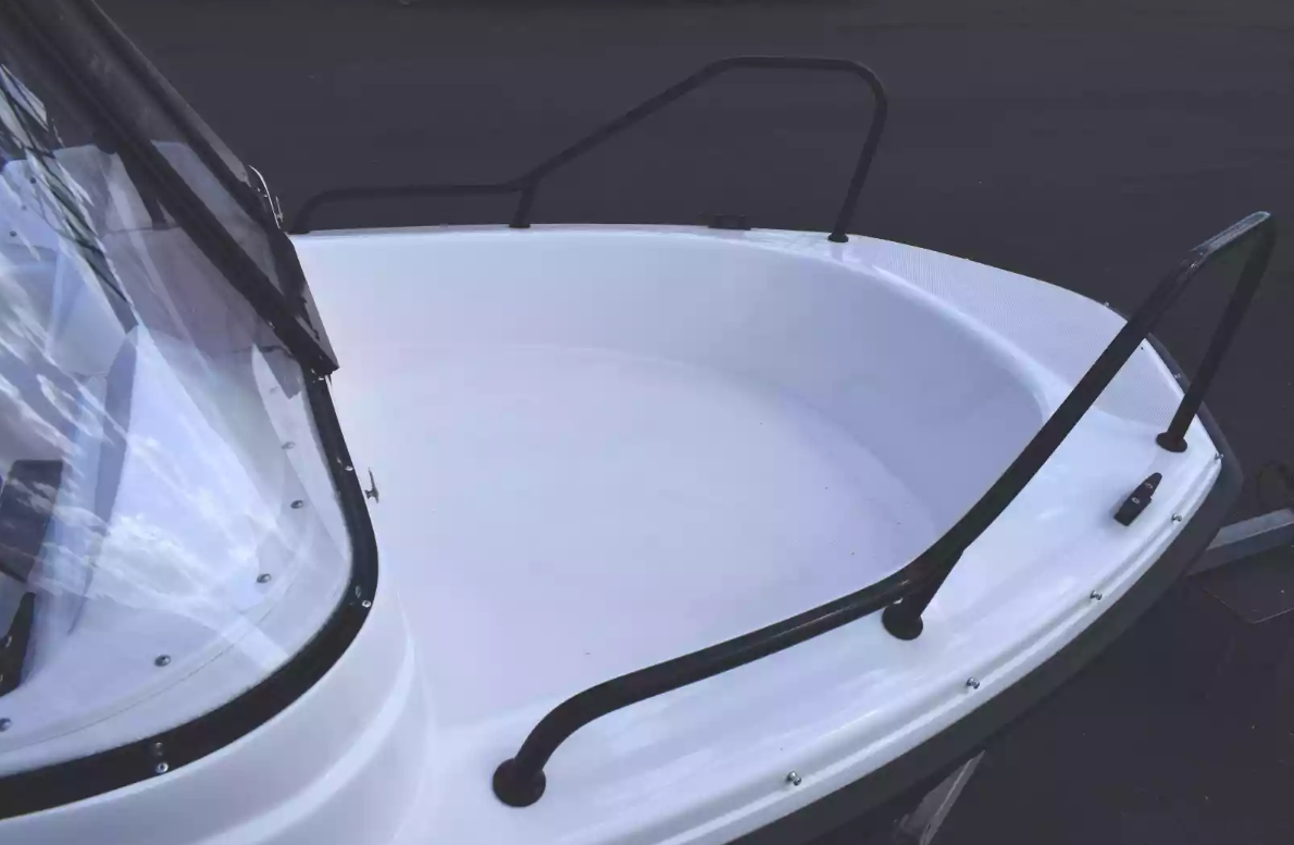 Комбинированный катер Wyatboat-430 DC в Нижнем Новгороде