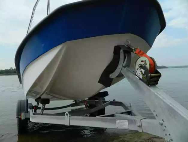 Стеклопластиковый катер Wyatboat-430 DCM (тримаран) в Нижнем Новгороде