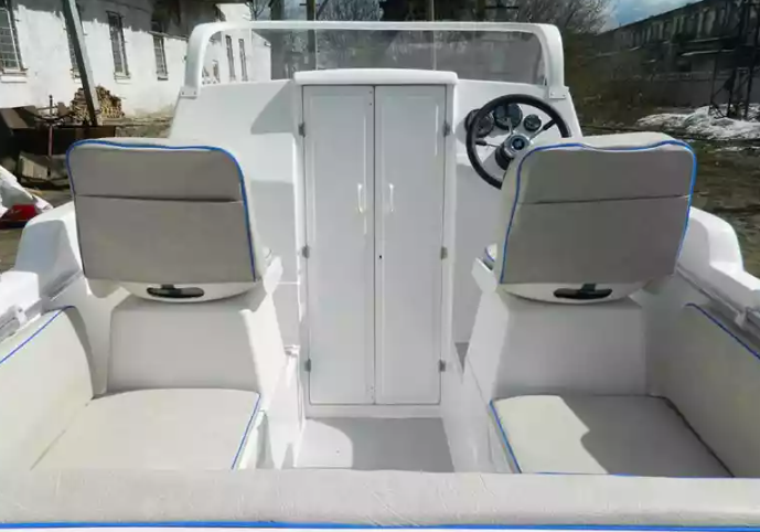 Комбинированный катер Neman-500 с каютой в Нижнем Новгороде