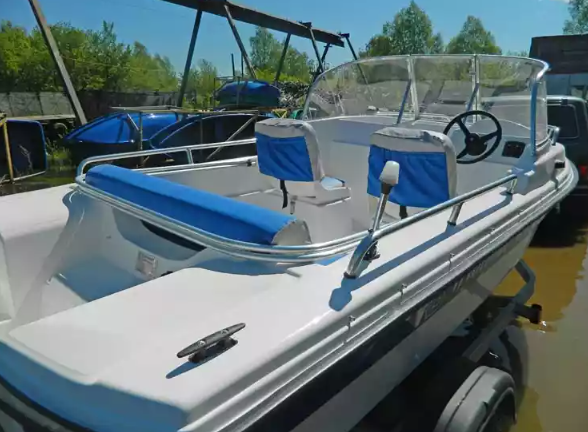 Стеклопластиковый катер Wyatboat-430 M (тримаран) в Нижнем Новгороде