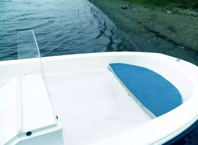 Стеклопластиковый катер Тримаран Wyatboat 430 C в Нижнем Новгороде