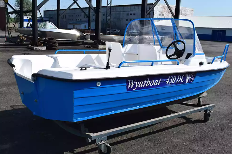 Комбинированный катер Wyatboat-430 DC в Нижнем Новгороде