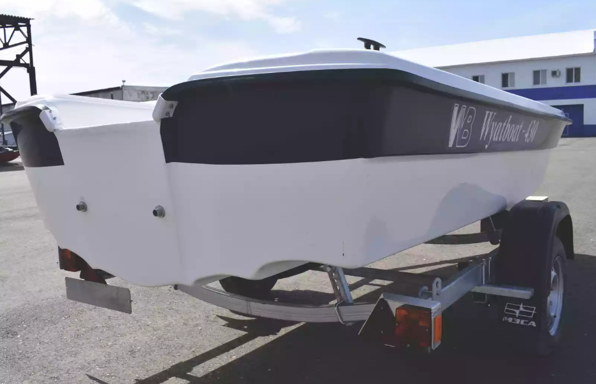 Стеклопластиковая лодка Wyatboat 430 тримаран в Нижнем Новгороде