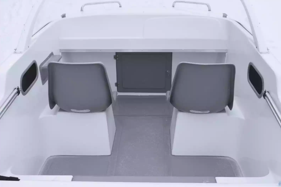 Стеклопластиковый катер Neman-450 в Нижнем Новгороде