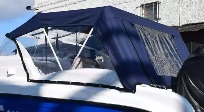 Стеклопластиковый катер Neman-550 с каютой в Нижнем Новгороде