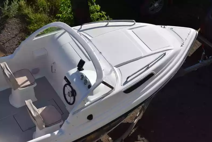 Комбинированный катер Neman-550 с каютой в Нижнем Новгороде