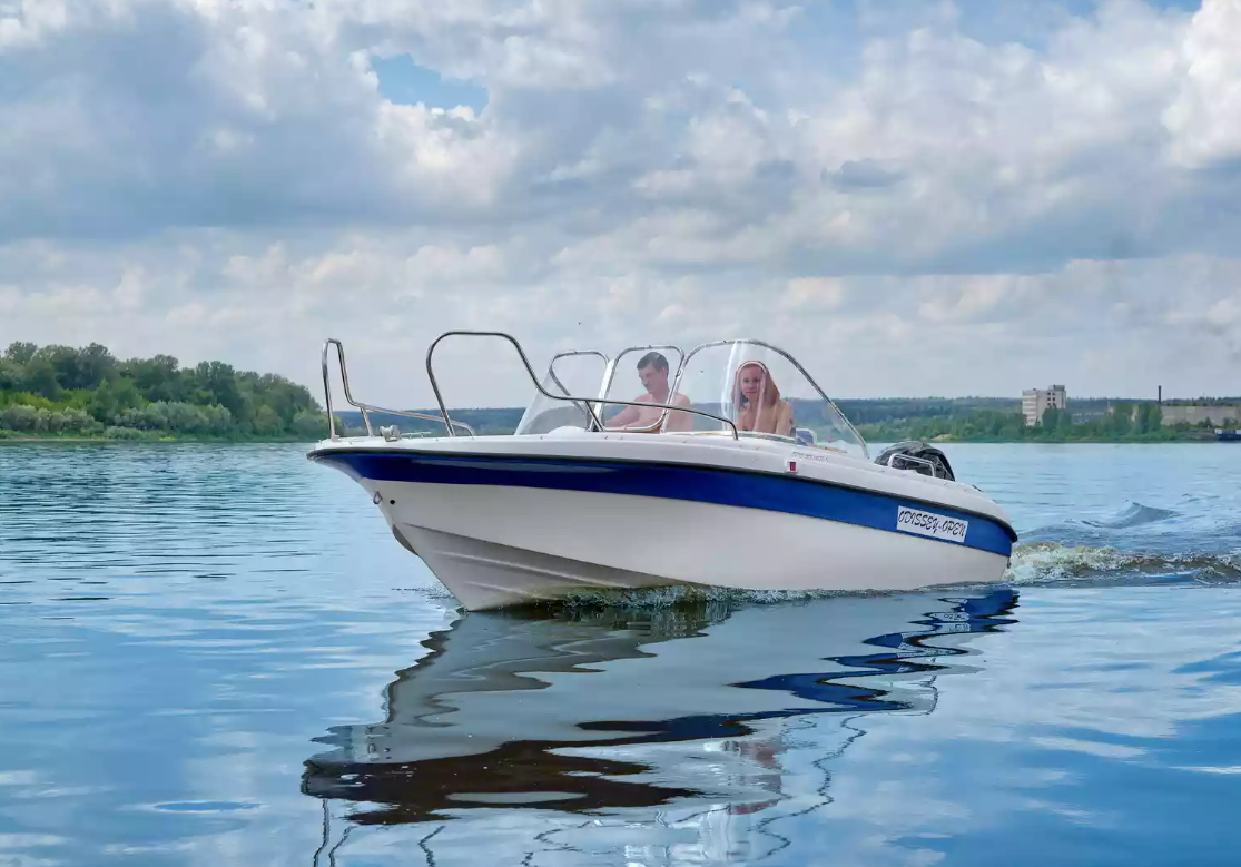Стеклопластиковый катер Neman-530 Open в Нижнем Новгороде