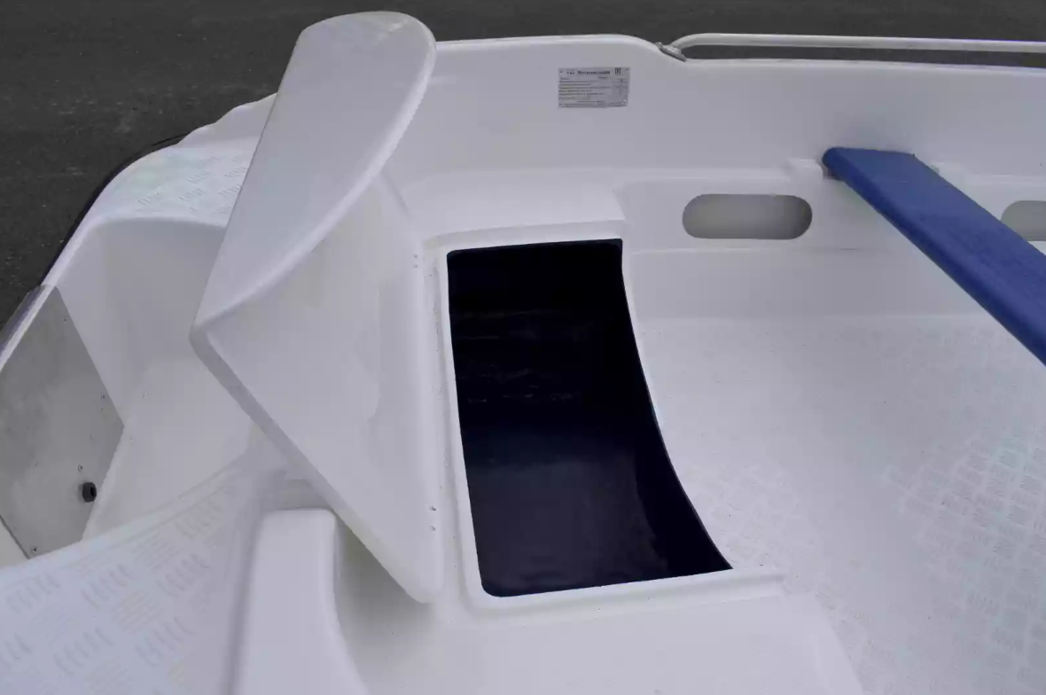 Стеклопластиковая лодка Пингвин New (тримаран) в Нижнем Новгороде