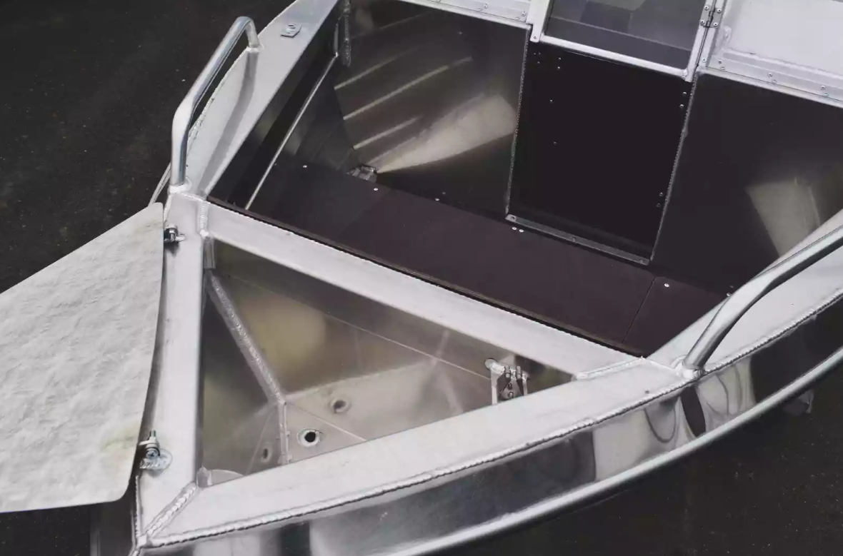 Алюминиевый катер Neman-400 DC в Нижнем Новгороде