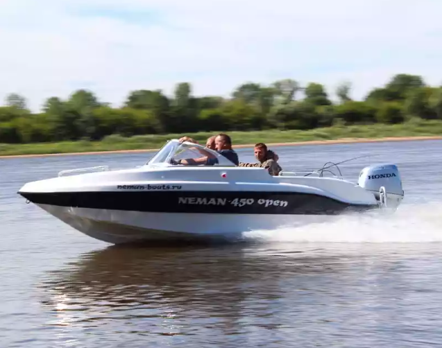 Стеклопластиковый катер Neman-450 Open в Нижнем Новгороде