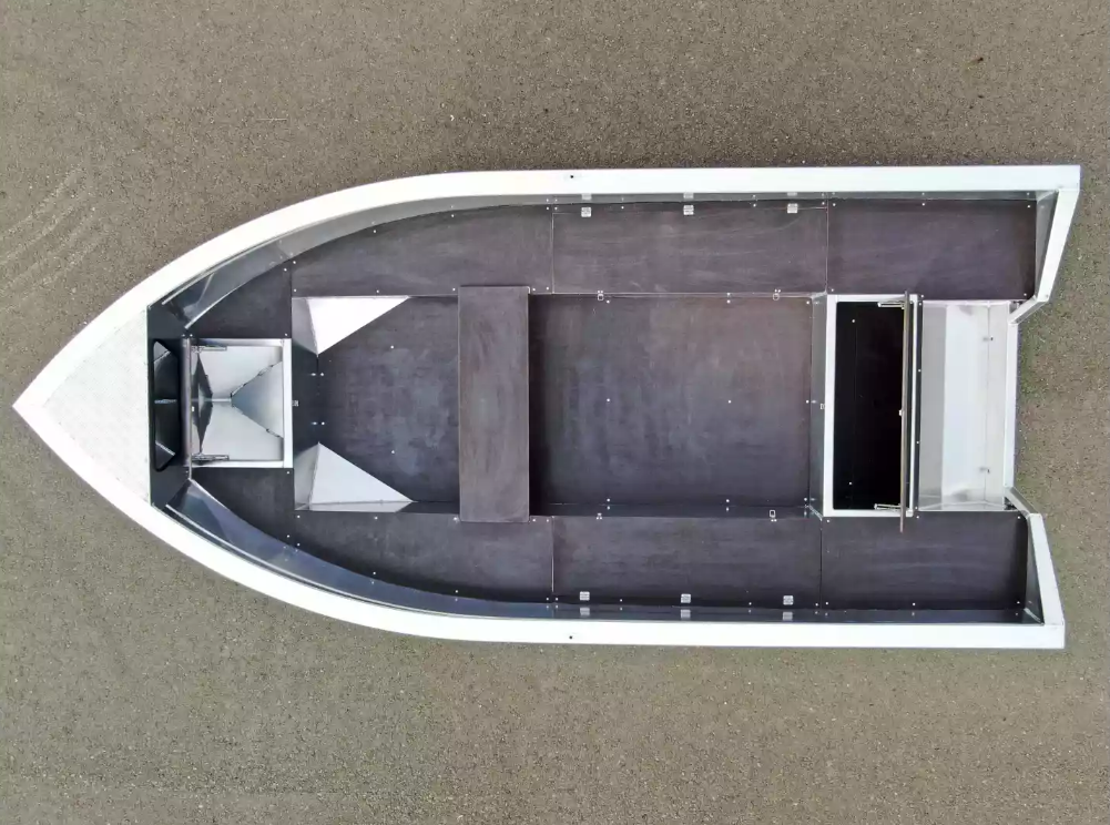 Алюминиевая лодка  Неман-420 в Нижнем Новгороде