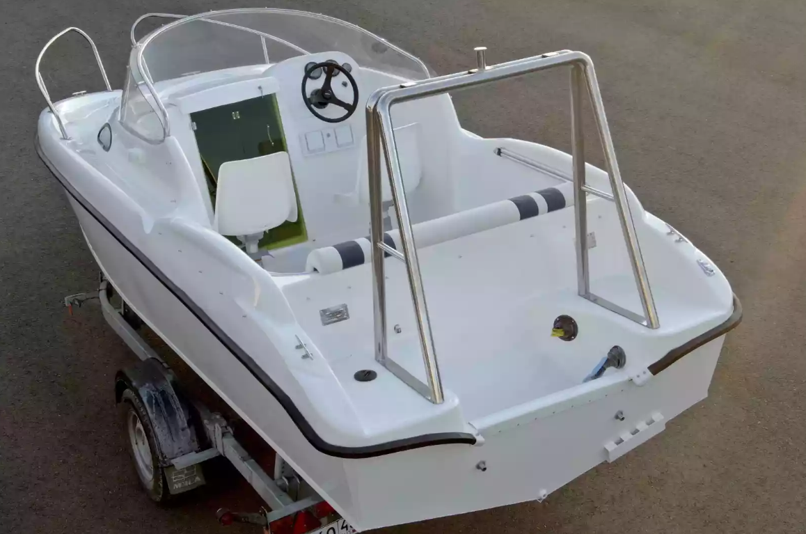 Комбинированный катер Neman-530 с каютой в Нижнем Новгороде