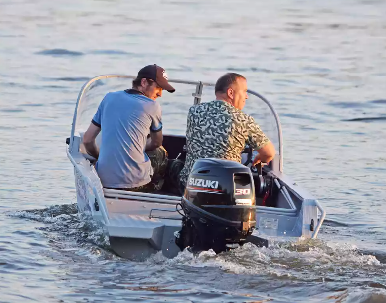 Алюминиевый катер Wyatboat-390 DCM в Нижнем Новгороде