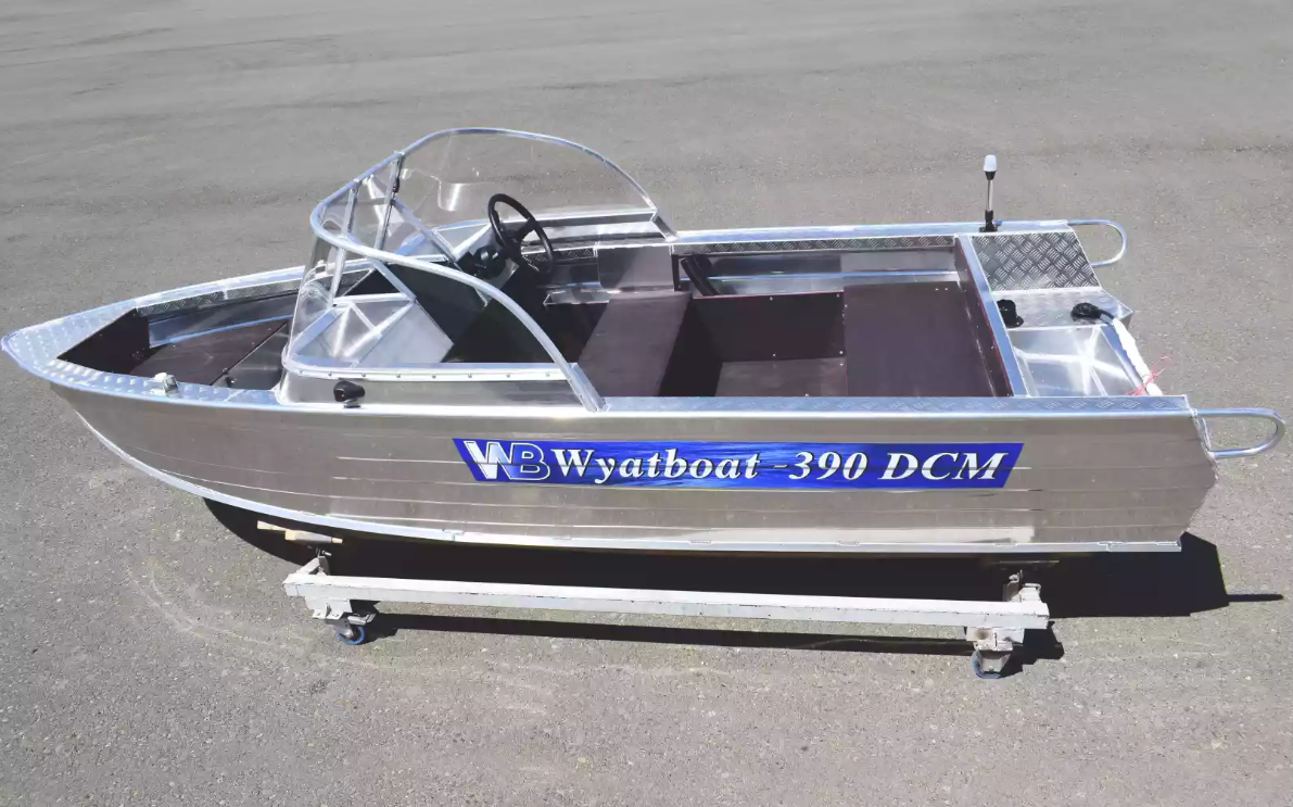 Алюминиевый катер Wyatboat-390 DCM в Нижнем Новгороде