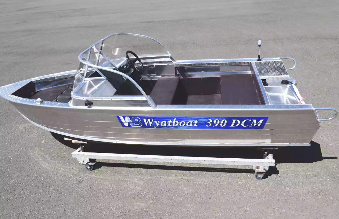 Алюминиевая лодка Wyatboat-390 DCM в Нижнем Новгороде