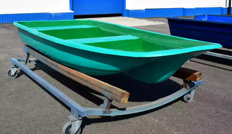 Стеклопластиковая лодка Старт (тримаран) в Нижнем Новгороде