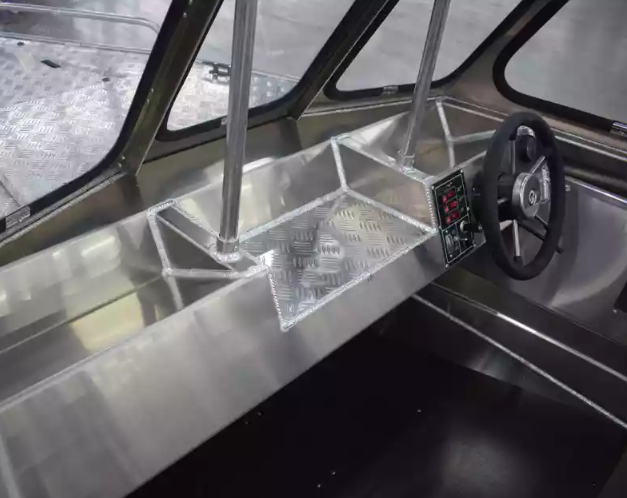 Алюминиевый катер Wyatboat-460 DCM Pro в Нижнем Новгороде