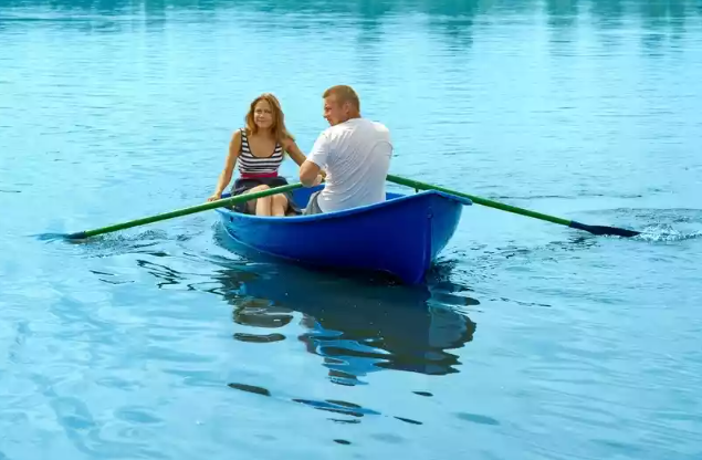 Стеклопластиковая лодка Дельфин в Нижнем Новгороде