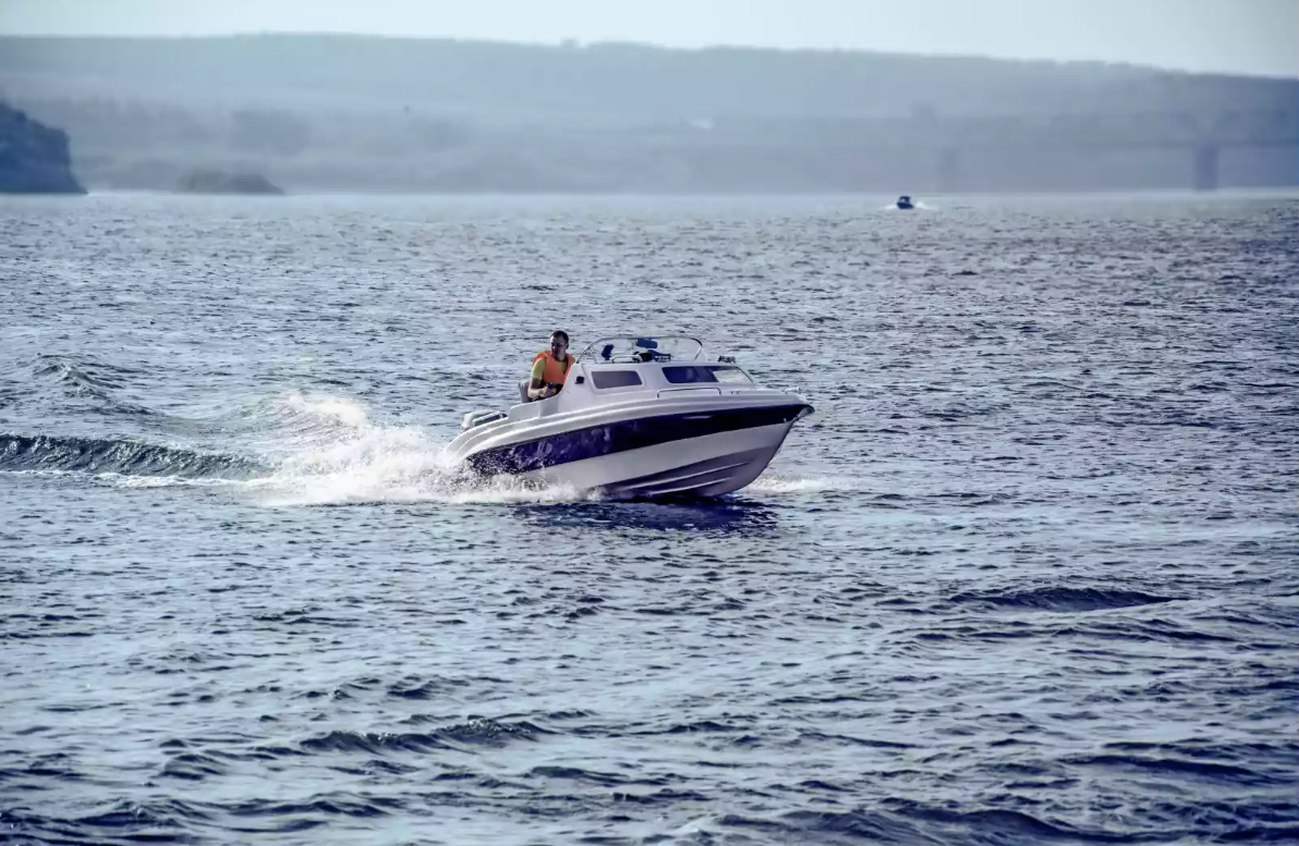 Стеклопластиковый катер Neman-500 в Нижнем Новгороде