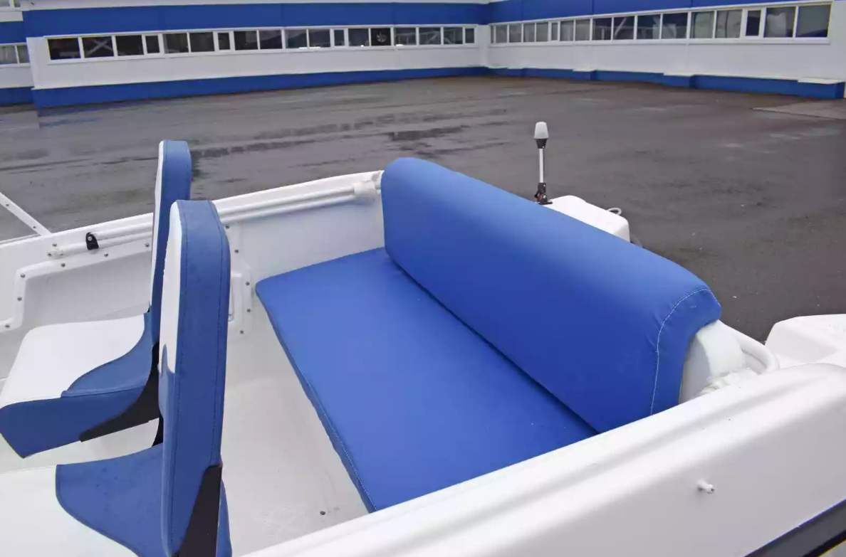 Стеклопластиковый катер Wyatboat-430DCМ (килевая) в Нижнем Новгороде