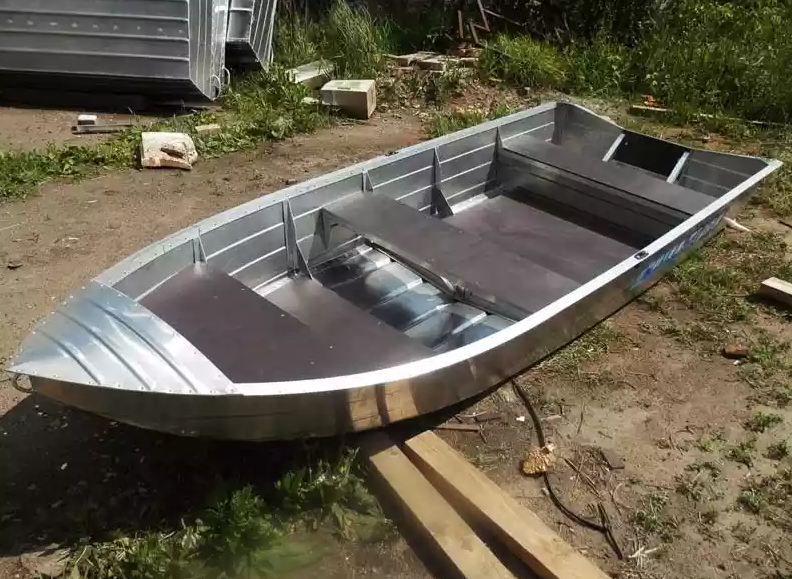 Алюминиевая лодка Вятка-Профи 37 в Нижнем Новгороде