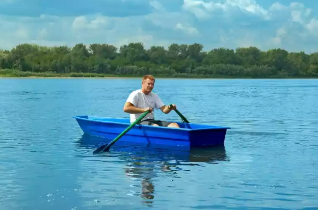Стеклопластиковая лодка Малютка в Нижнем Новгороде