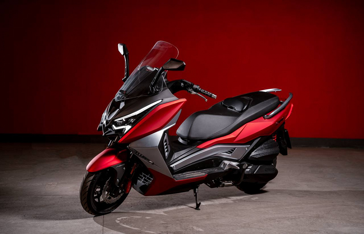 МАКСИСКУТЕР ARIIC 318 в Нижнем Новгороде