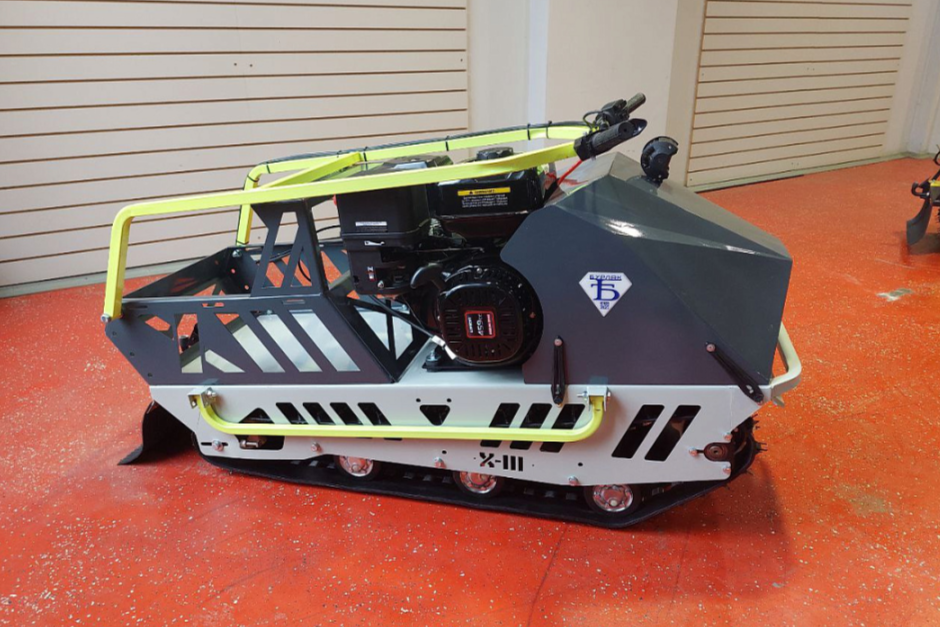 Мотобуксировщик Бурлак Пионер в Нижнем Новгороде