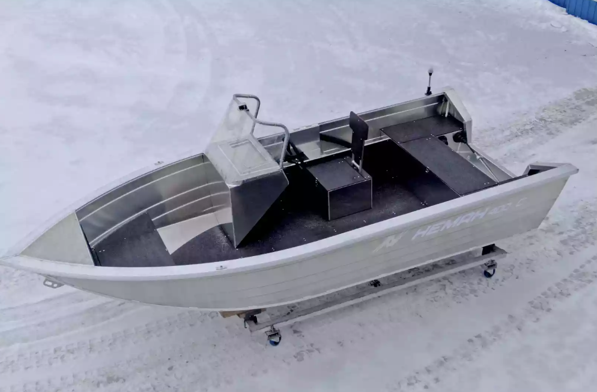 Алюминиевый катер Неман-400 С в Нижнем Новгороде