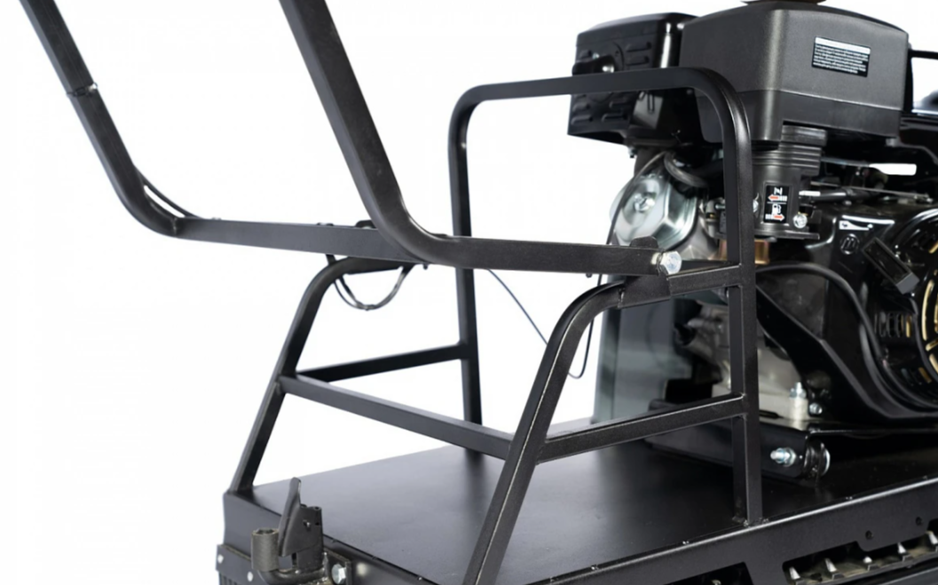 Мотобуксировщик БУРЛАК-M2 LFK 15 л.с. с эл/зап (передний привод, катки) в Нижнем Новгороде