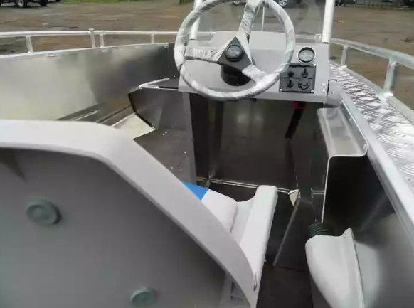 Алюминиевый катер Wyatboat-490 C в Нижнем Новгороде