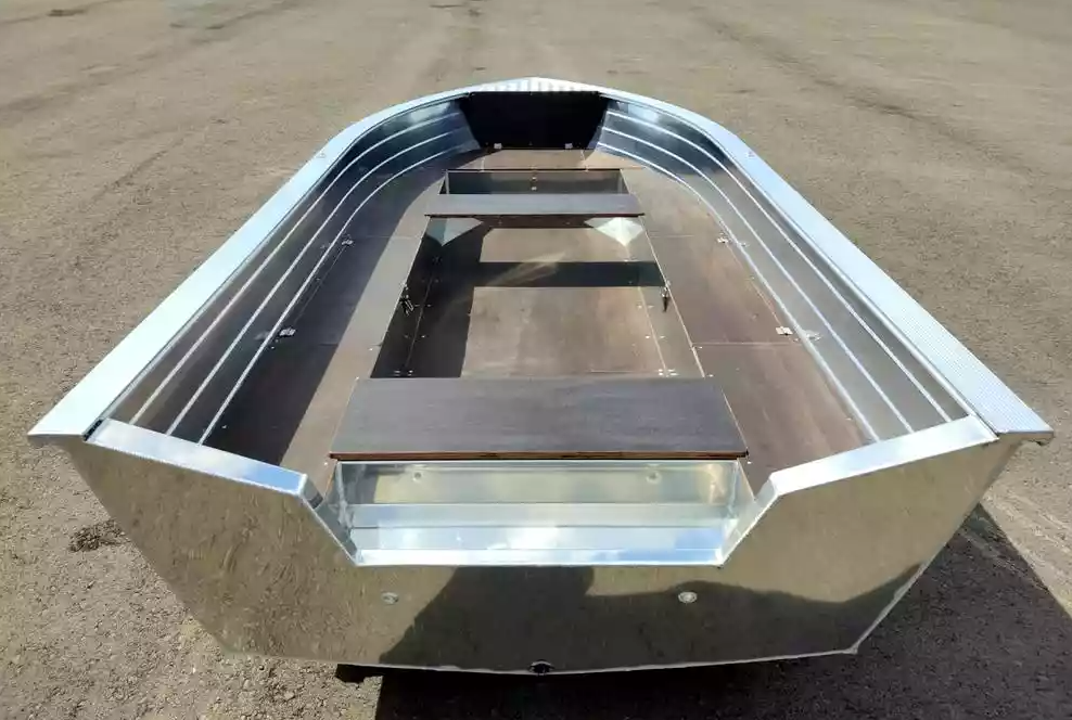 Алюминиевая лодка Неман-400 в Нижнем Новгороде