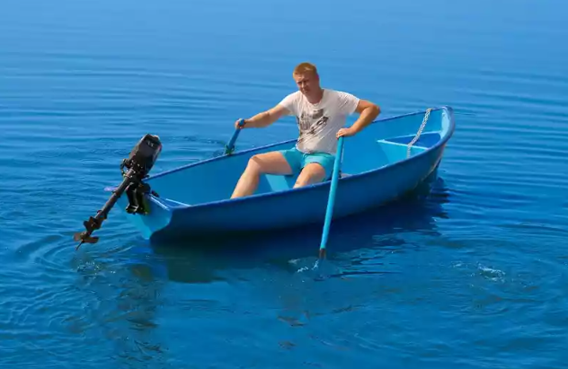 Стеклопластиковая лодка Омуль в Нижнем Новгороде