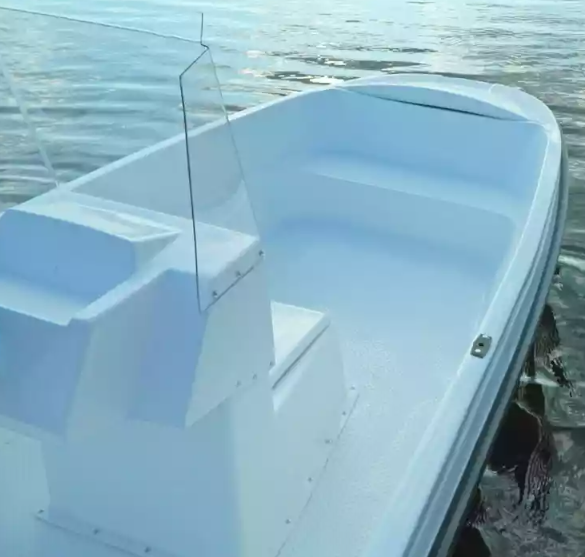 Стеклопластиковая лодка Пингвин с консолью (тримаран) в Нижнем Новгороде