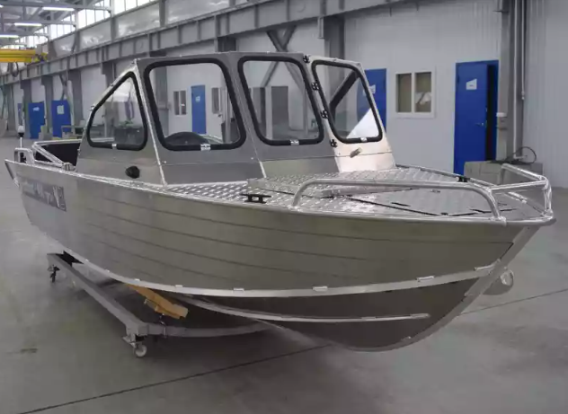 Алюминиевый катер Wyatboat-460 DCM Pro в Нижнем Новгороде