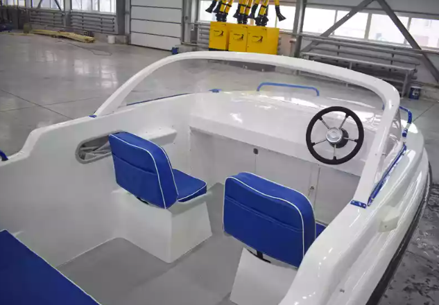 Комбинированный катер Neman-450 в Нижнем Новгороде