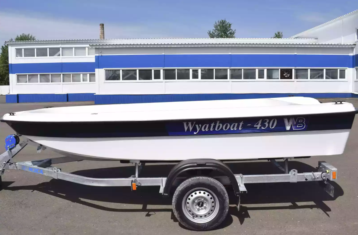 Стеклопластиковая лодка Wyatboat 430 тримаран в Нижнем Новгороде