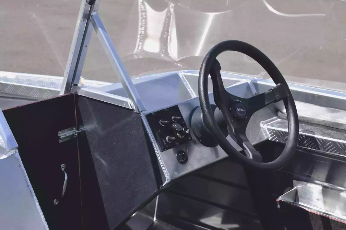 Алюминиевый катер Wyatboat-390 DCM в Нижнем Новгороде